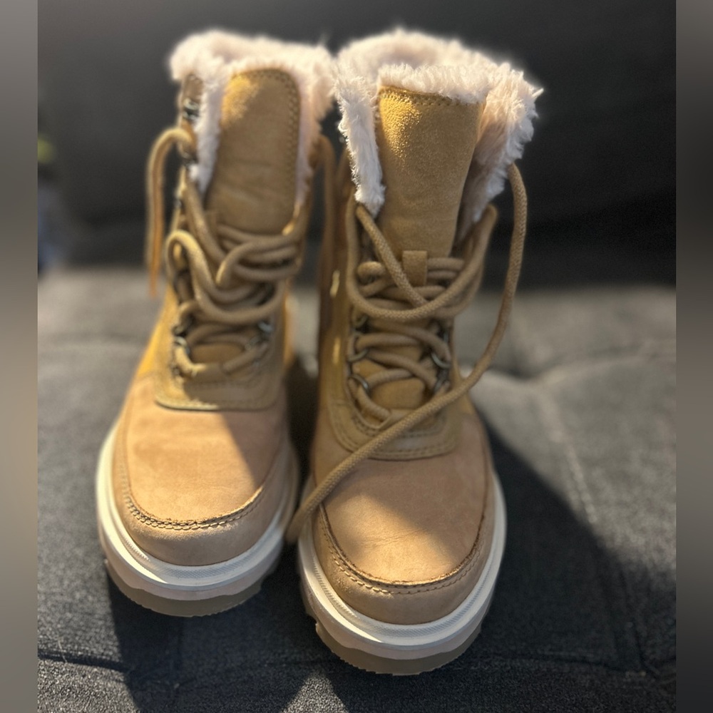 Sorel Cream Fur-Lined Boots